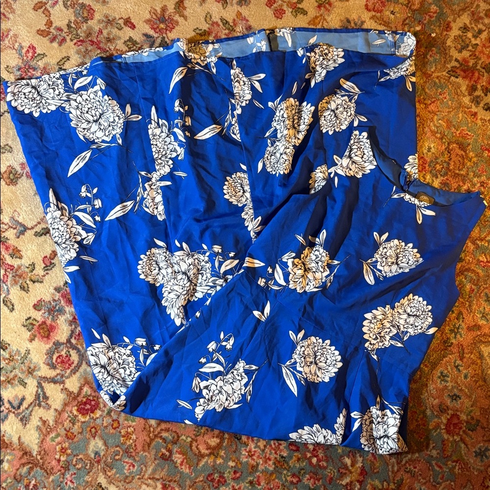 NWOT Vince Camuto dress